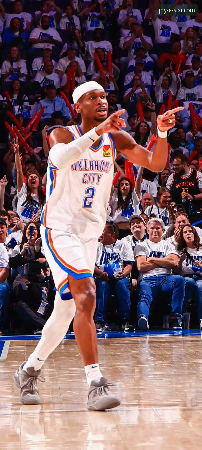 亚历山大47分加时制胜：雷霆险胜活塞背后的战术博弈与球星价值深度分析